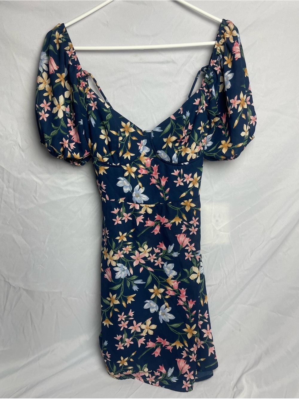 Navy Blue Floral Puff-Sleeve Mini Dress
